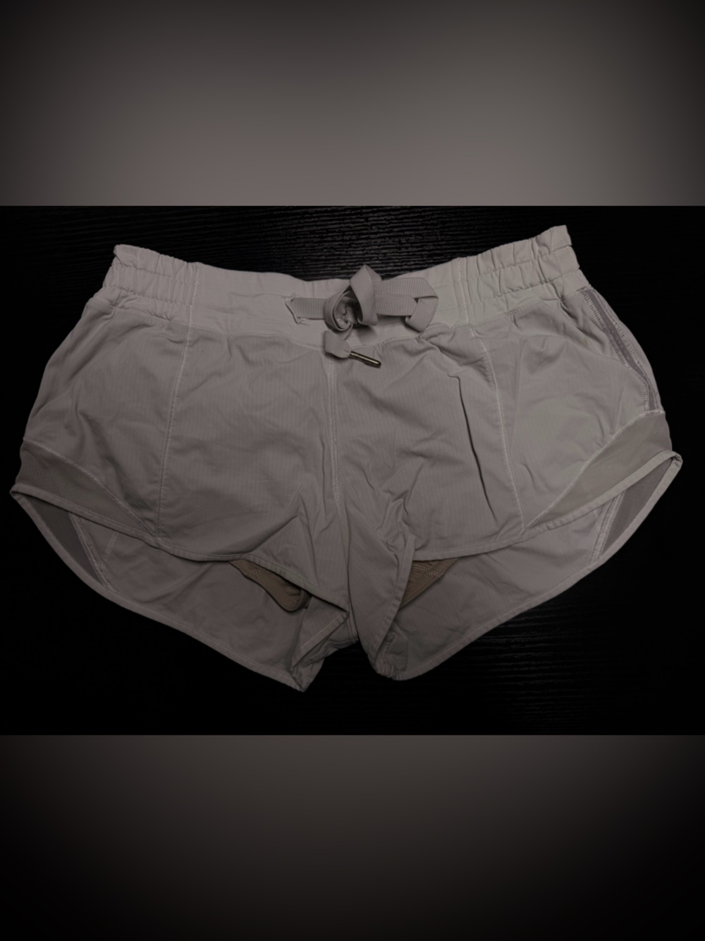 lululemon athletica gray women's running shorts - Picture 2 of 2